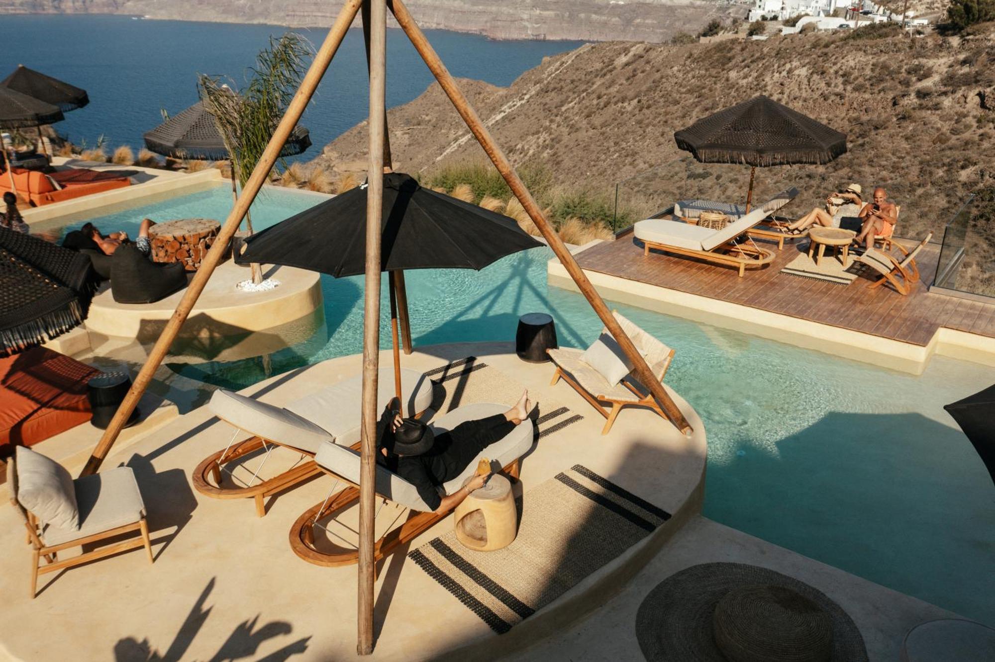 Divino Caldera Hotel อาโกรตีรี ภายนอก รูปภาพ