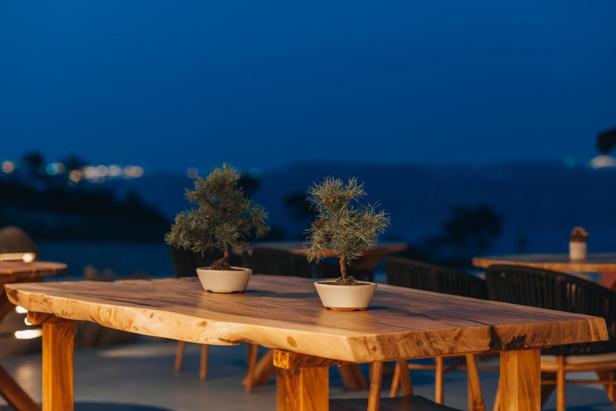 Divino Caldera Hotel อาโกรตีรี ภายนอก รูปภาพ