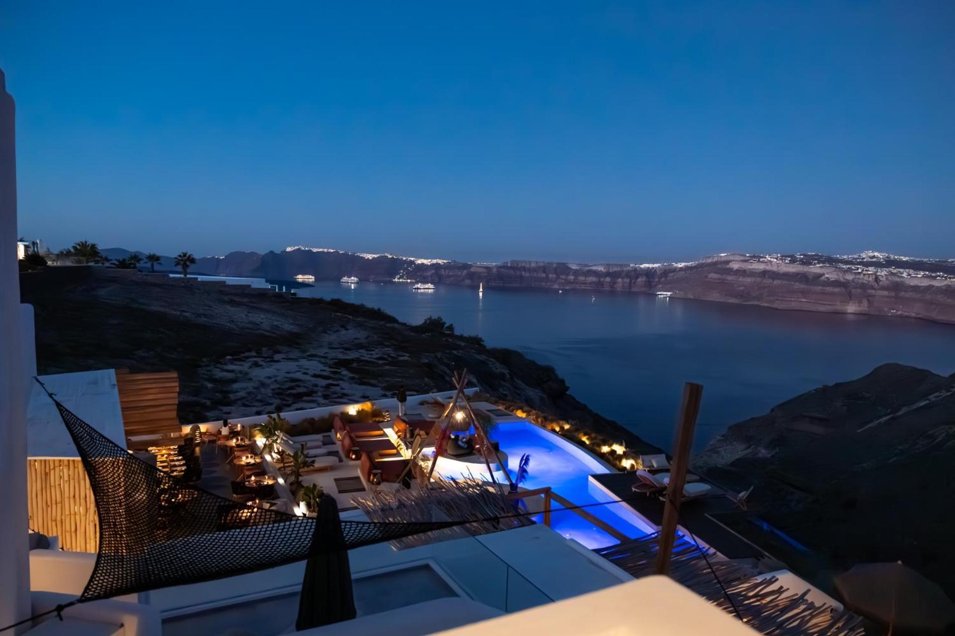 Divino Caldera Hotel อาโกรตีรี ภายนอก รูปภาพ